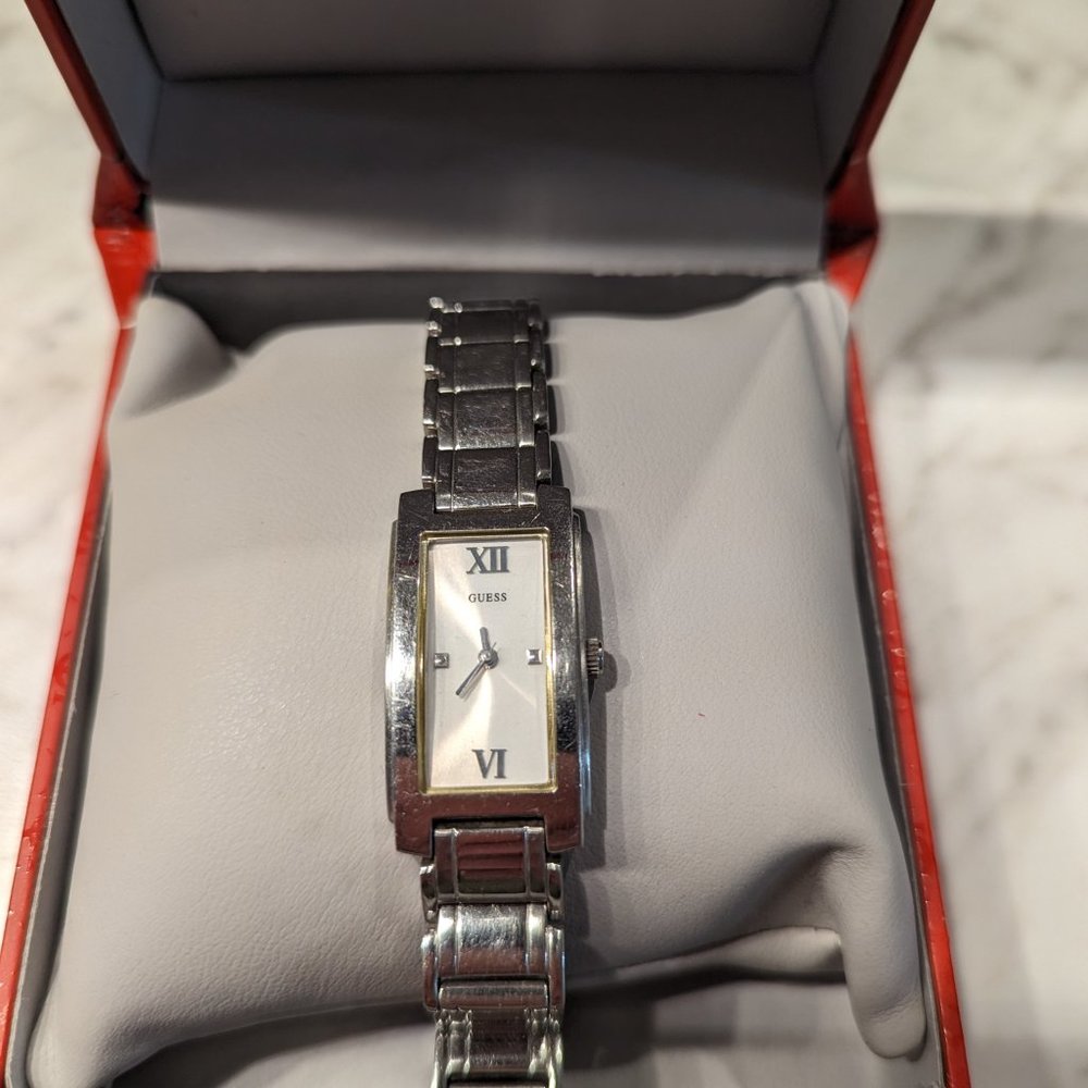 Guess Women Silver Watch - Picture 2 of 7